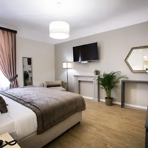 Chic & Town Luxury Couette-café